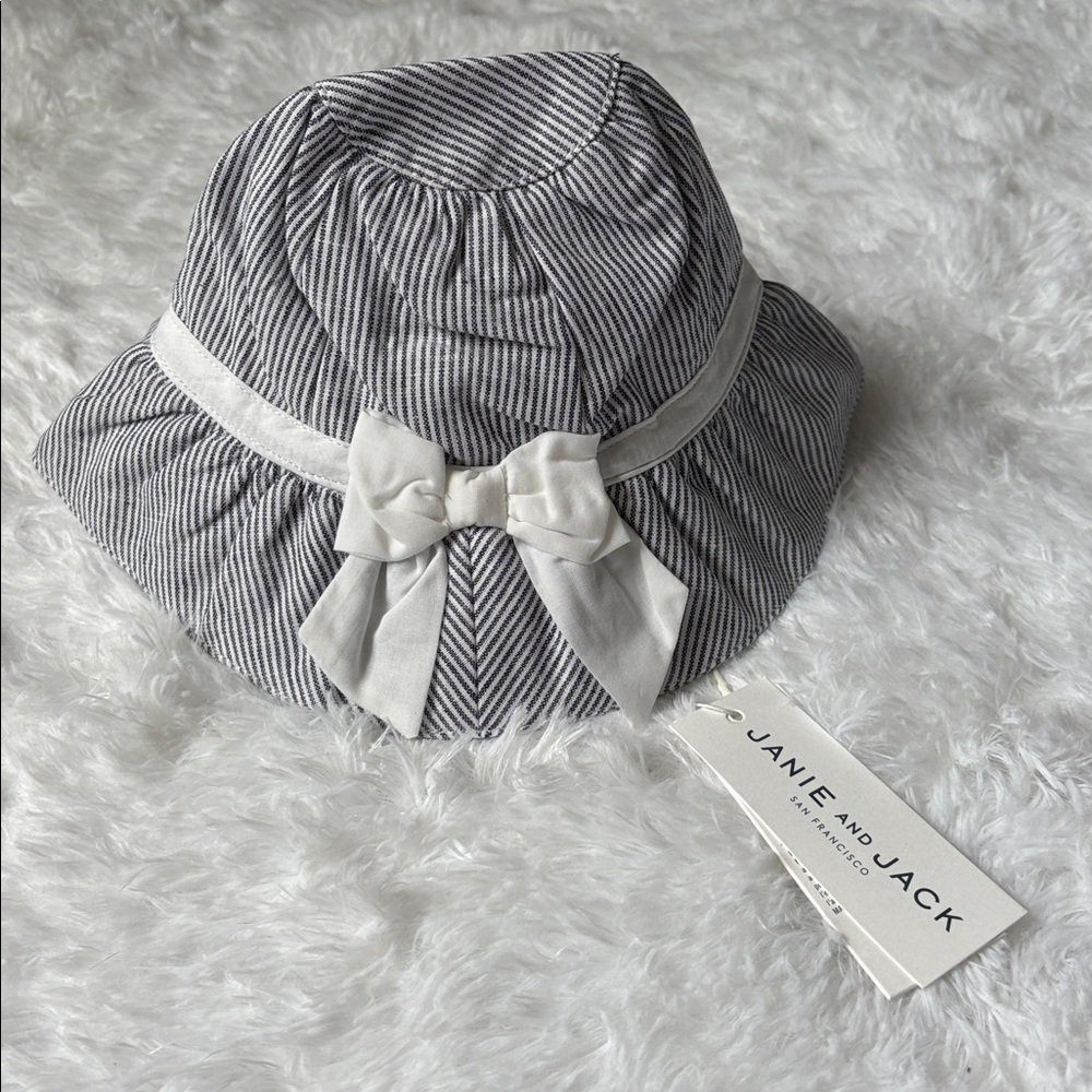 NWT Janie And Jack Navy Blue And White Striped Bow Hat 3-6 Month